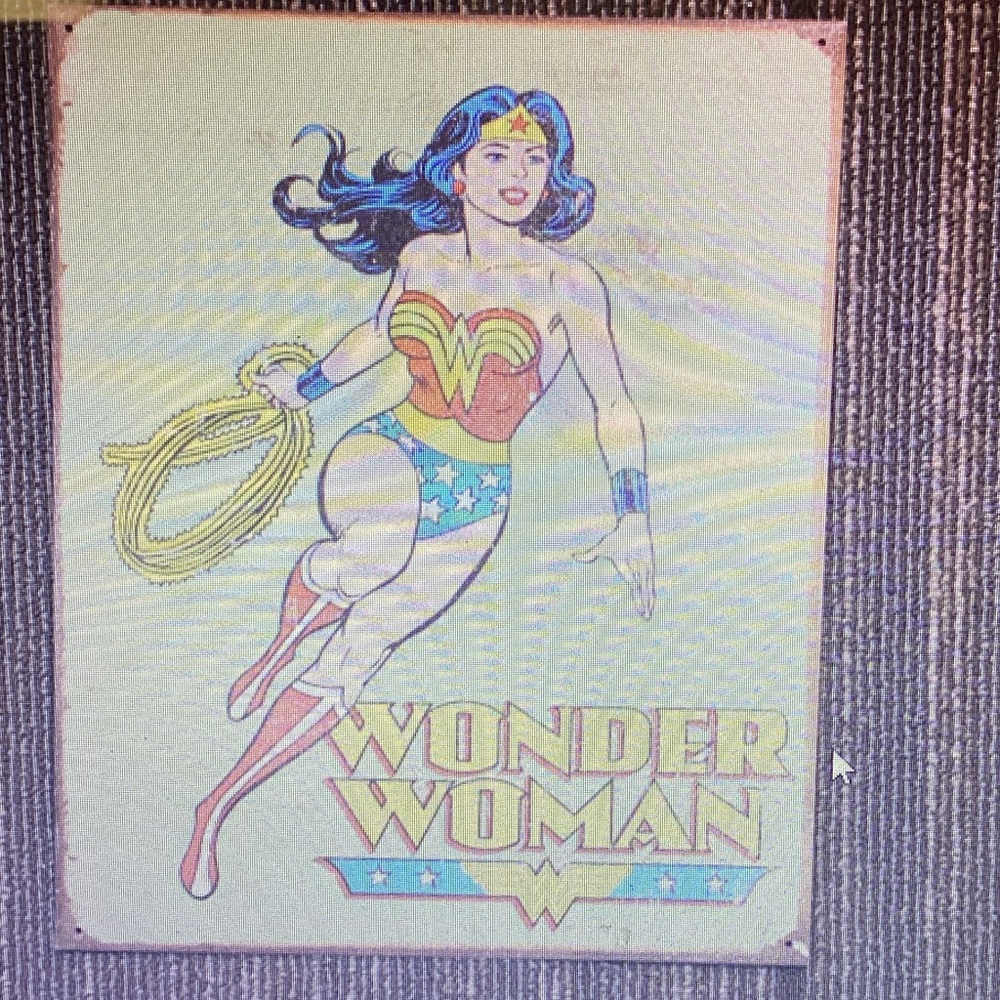 Wonder Woman Comic Art Metal Sign